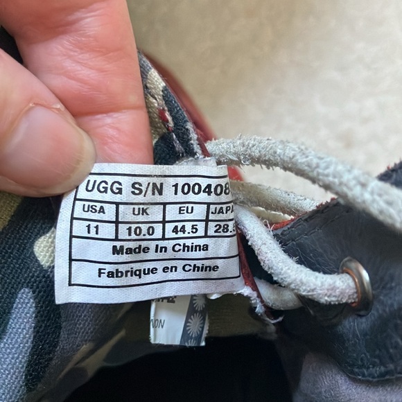 Ugg Bayne Men's Red Leather High-Top Shoes: Size 11 - Picture 10 of 10